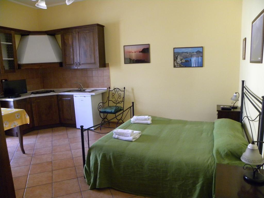 Case Vacanze Albamarina Lipari  Chambre photo